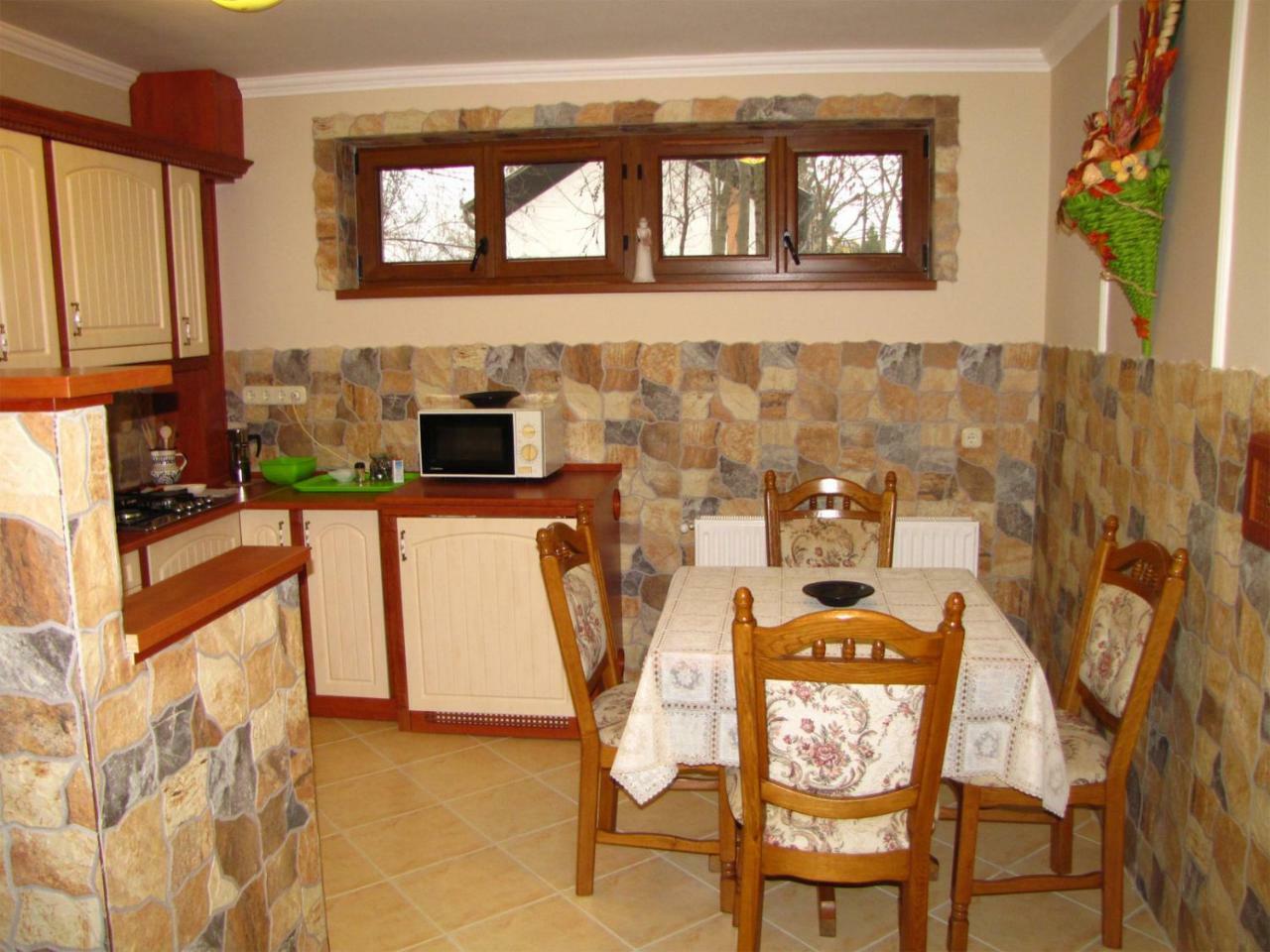 Szegfu Apartman Villa Hajdúszoboszló Buitenkant foto
